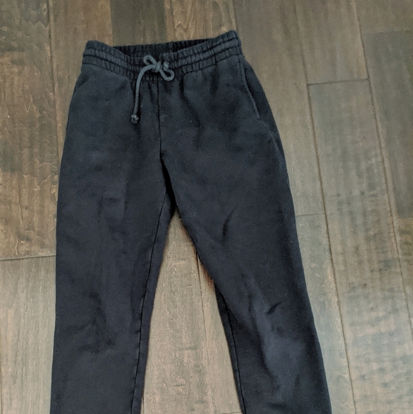 Cozy AF TNA black sweatpants - Picture 2 of 9